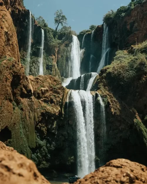 מפלי מים בעמק אוריקה